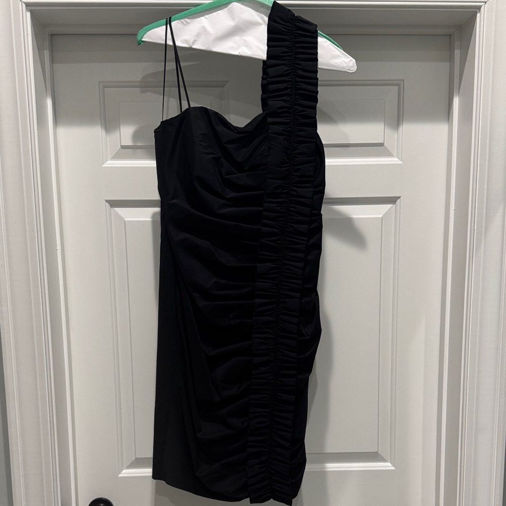 Signature by Sangria Black Ruched One-Shoulder Dress
